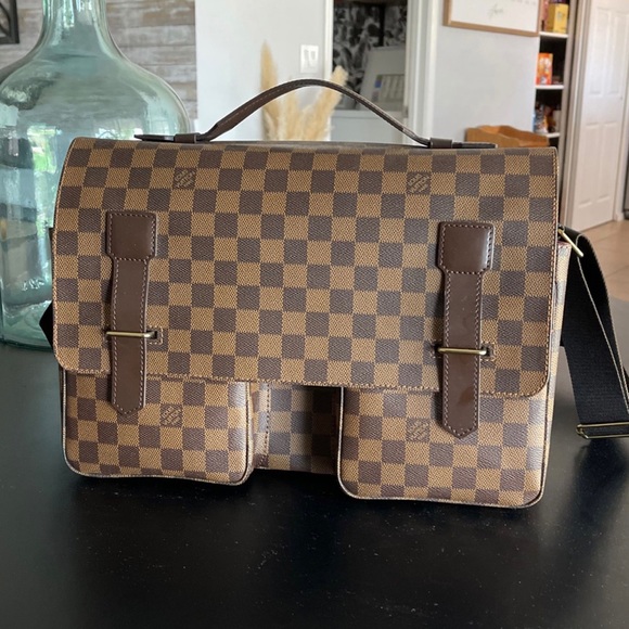 Louis Vuitton - Broadway Damien - Picture 1 of 4